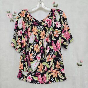 JM Collection* Black & White Vibrant Floral Print Blouse* Size: L